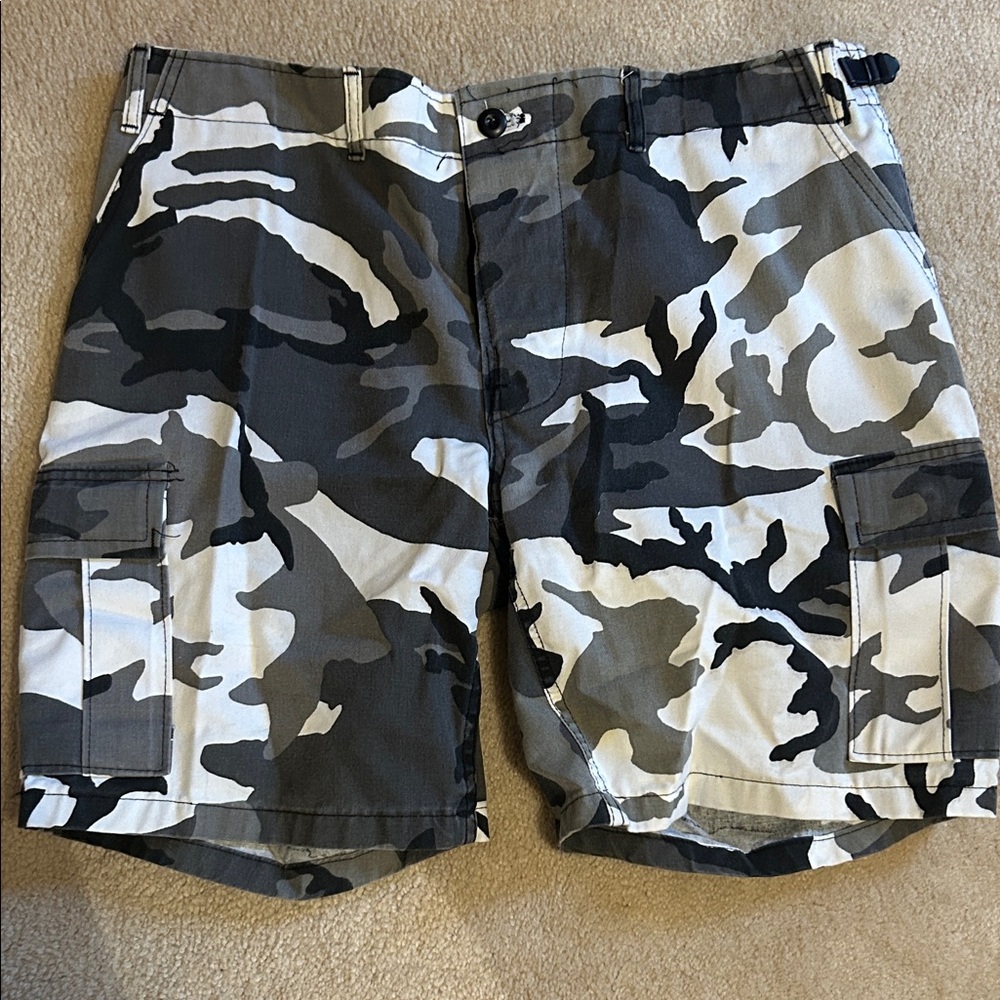 Men's Camouflage Cargo Shorts